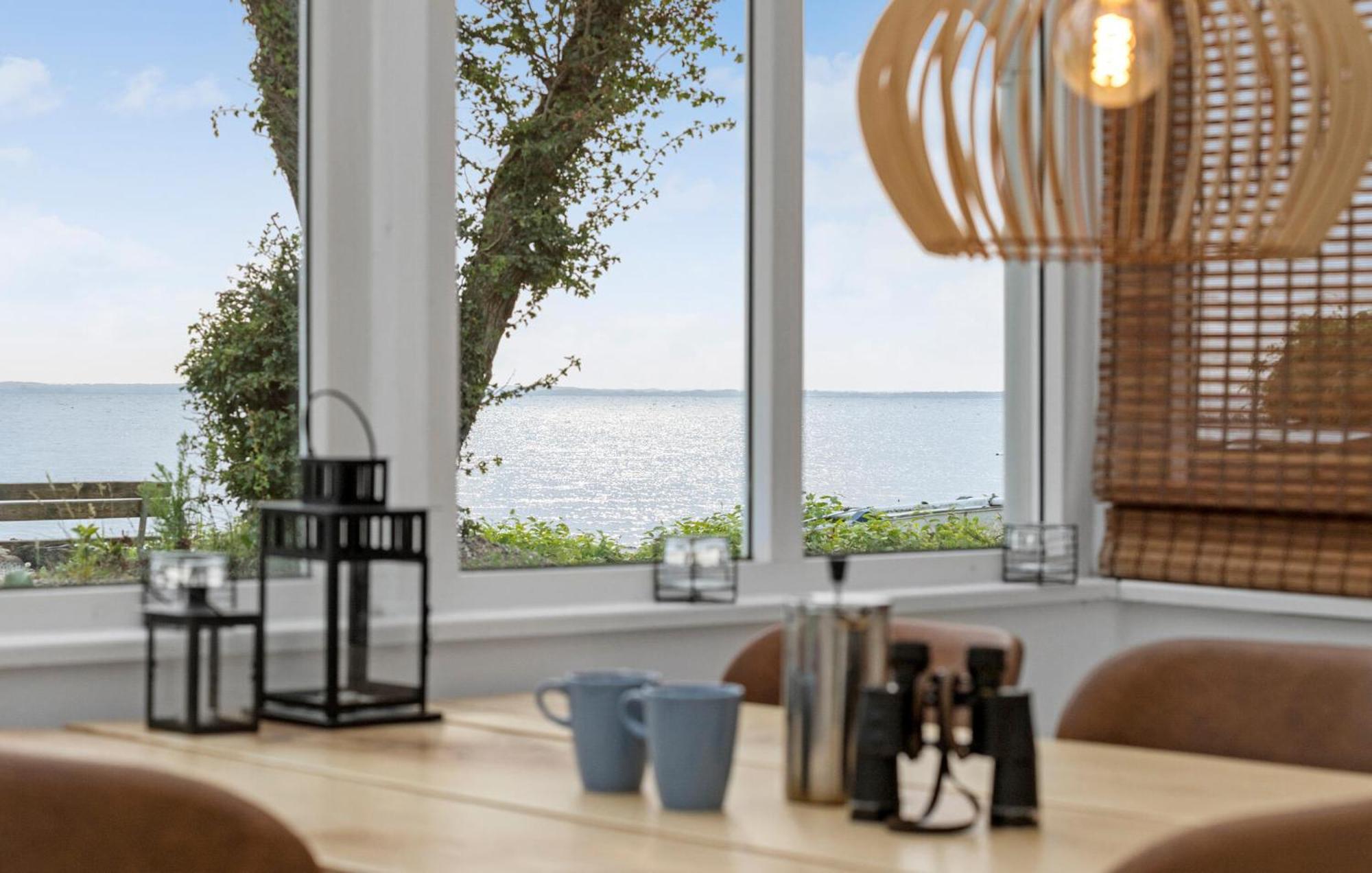 Beach Front Home In Sjolund With Kitchen Ngoại thất bức ảnh